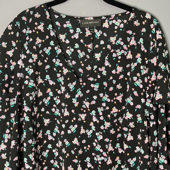 Lane Bryant Black and Pink Floral Flared Sleeve Blouse Size 18/20 - Picture 3 of 10